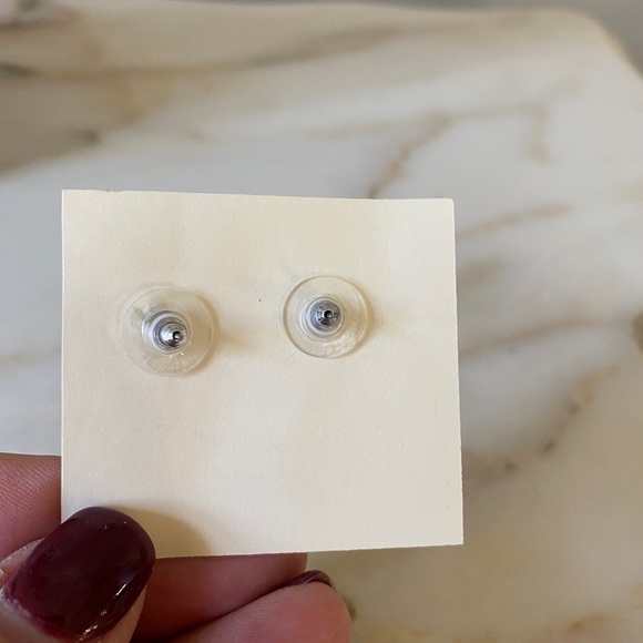 Wedding Crystal Clear Earrings, Stud Earrings, Bridal Small Cluster Earrings - Picture 5 of 8